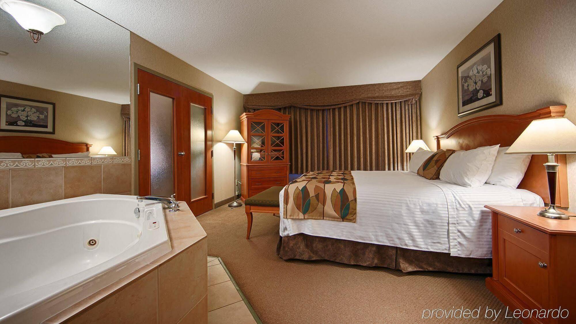 Best Western Plus Calgary Centre Inn Exterior foto